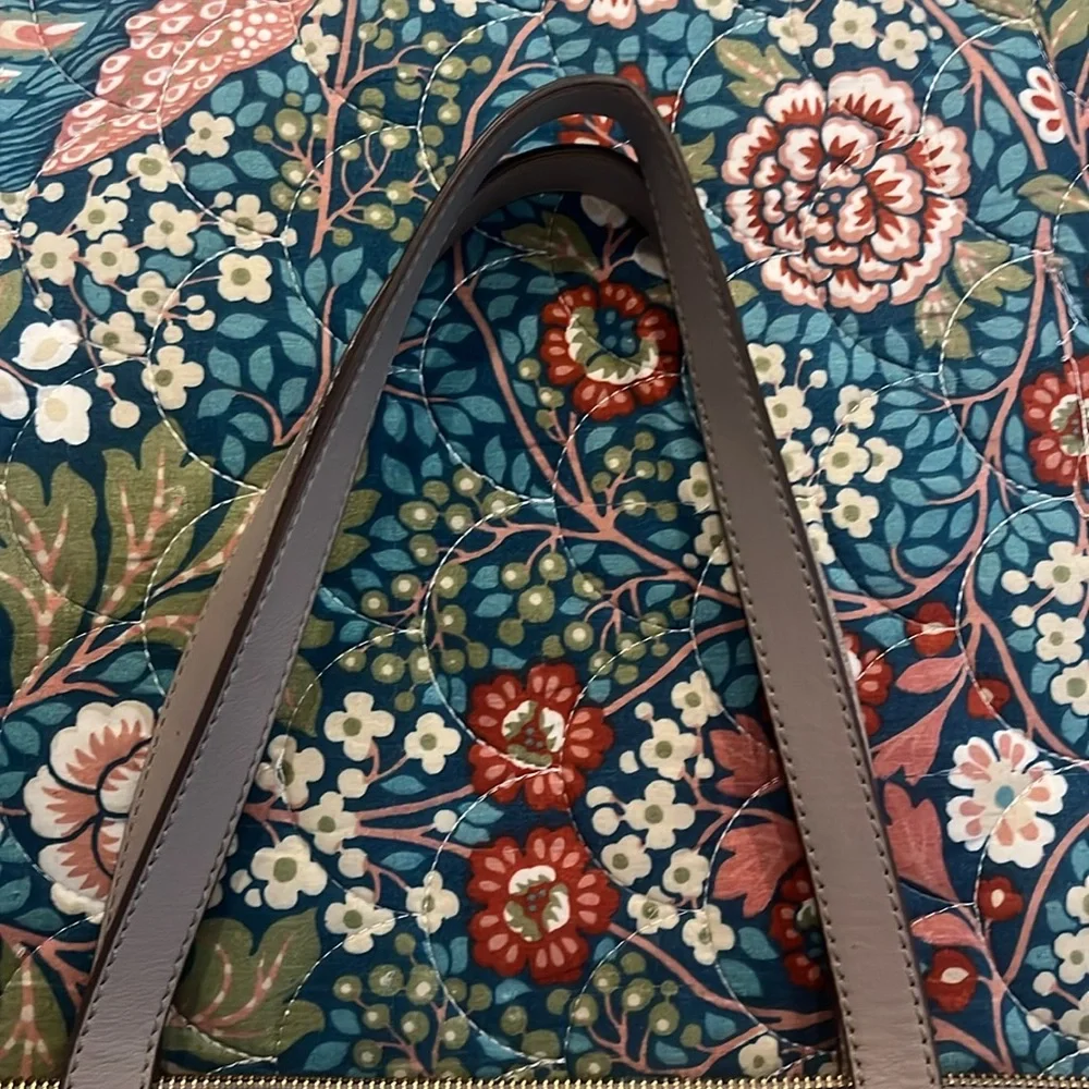 NWOT- Fossil Sydney Satchel Tote Bag